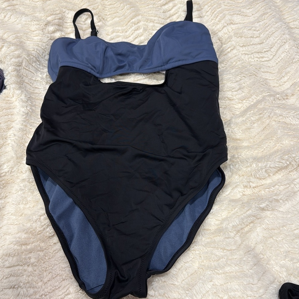 ADORE ME Women Swimsuit Size XL - Picture 2 of 4